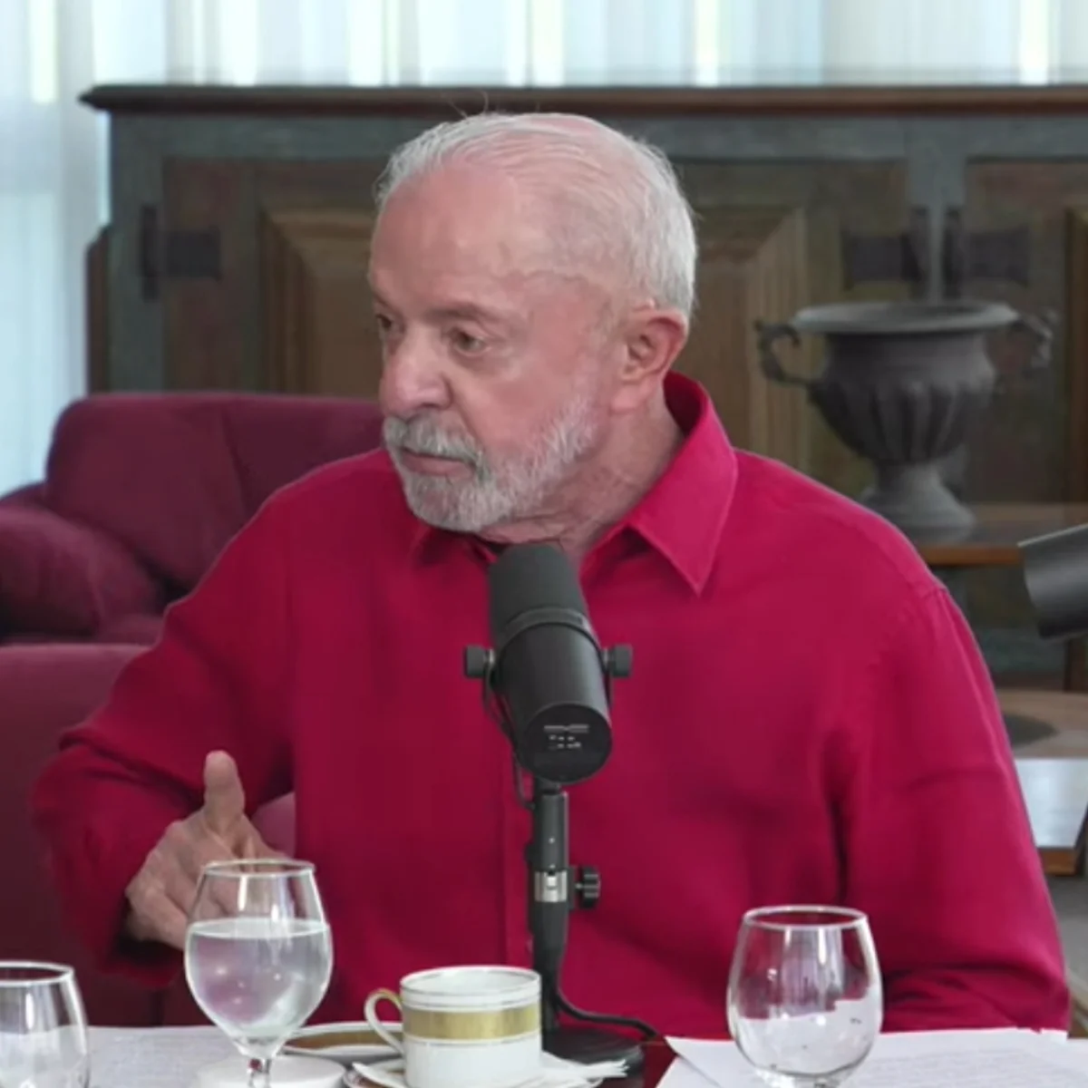 Lula reforça ataque às bets: "Minha disposição pessoal é acabar"