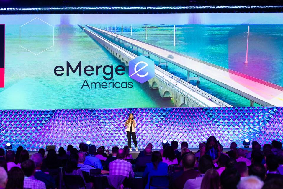 Estes 3 fundadores do eMerge Americas abordaram o risco da IA antes de Dario Amodei