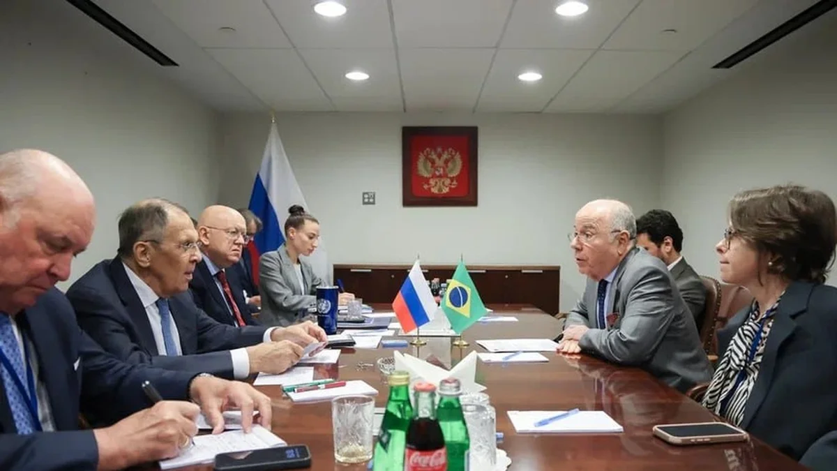 Mauro Vieira discute eleições no Brasil durante encontro com Lavrov nos EUA