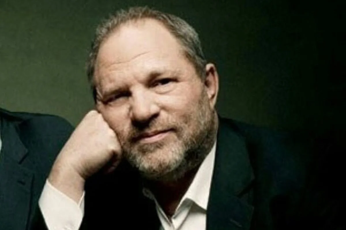 Harvey Weinstein é condenado a 15 anos por crime sexual contra assistente