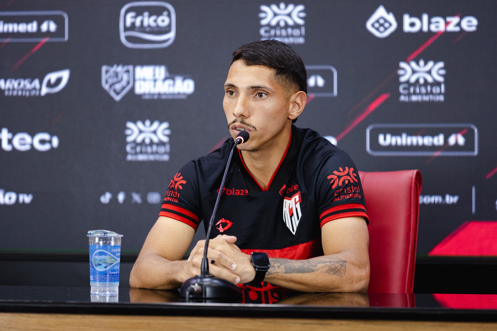 Saiba quem é o primo da Rainha Marta, autor de quatro assistências em um único jogo da Série B