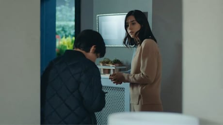 Nil entra em ação para inocentar Asya na novela Iludida: ‘Farei tudo o que puder’