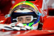 Massa foi campeão por uma curva em 2008 na Ferrari, mas acabou com o vice