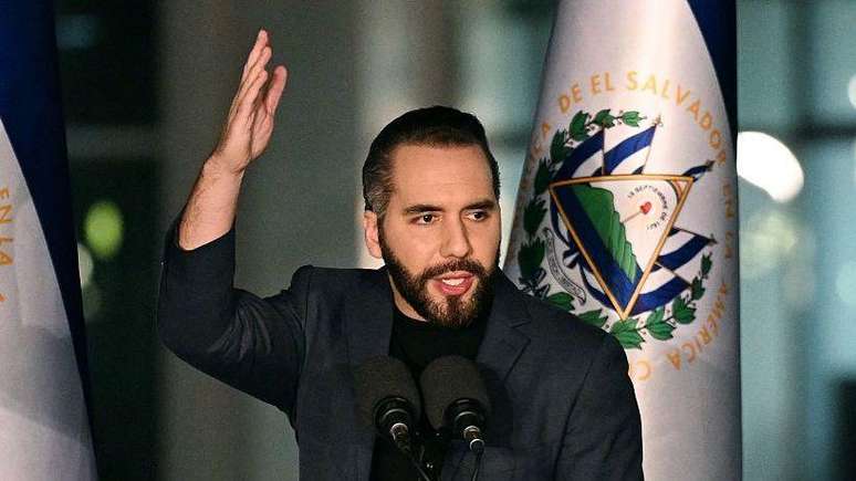 'Não tenho notícias dele há quase cinco anos': as mães que procuram seus filhos no sistema prisional do regime de exceção de Bukele em El Salvador