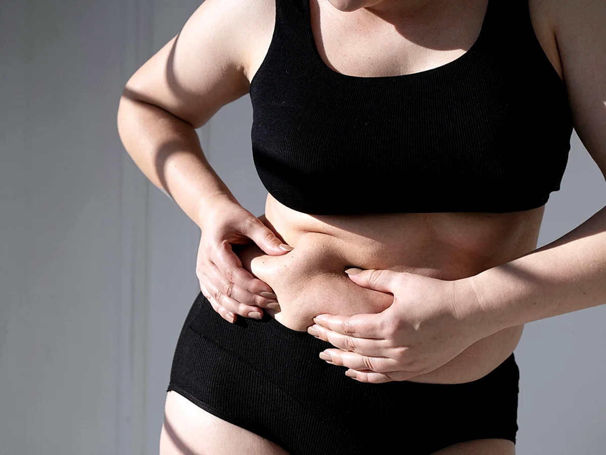 Gordura abdominal: nutri lista alimentos que podem "causar barriga"