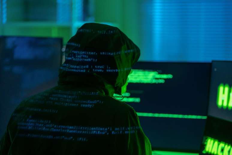 A remota ilha onde hackers se preparam para nos defender de uma guerra invisível