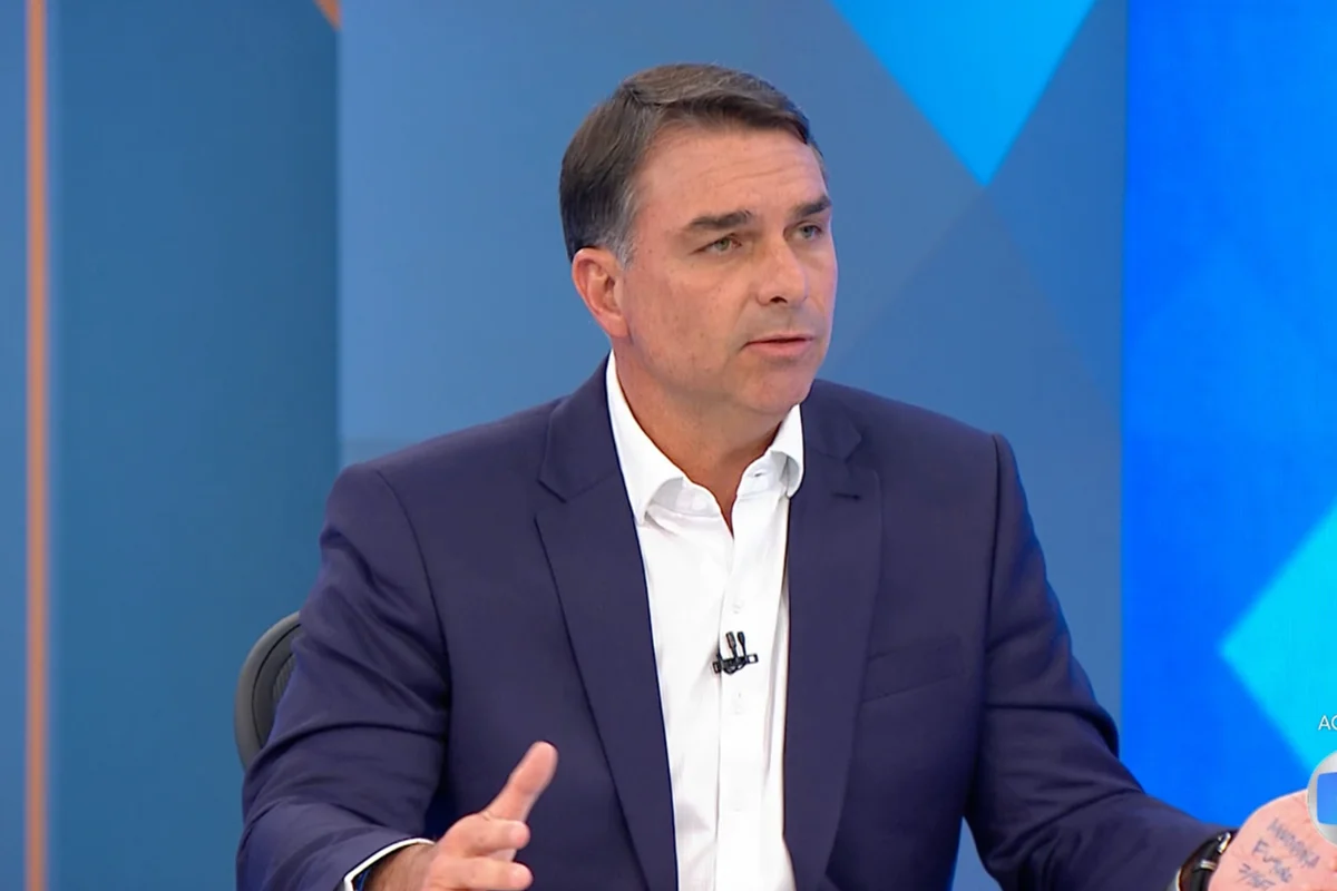 Mendonça manda Tabet apagar post sobre Flávio e Nossa Senhora Aparecida