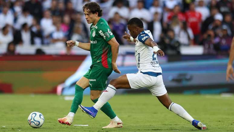 Carlos Miguel brilha, Palmeiras supera a LDU nos pênaltis e está na semi