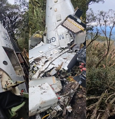 Jornalista Lucas Martins esteve na região e registrou imagens dos destroços, exibidas no jornal Brasil Urgente, da Band Foto: Reprodução/Instagram:@lucasmartinsreporter