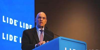 O ministro do STF, Alexandre de Moraes, esteve com sua esposa, Viviane Barci, no 24º Fórum Empresarial do Lide em agosto de 2025. Foto: Reprodução/vídeo / Estadão