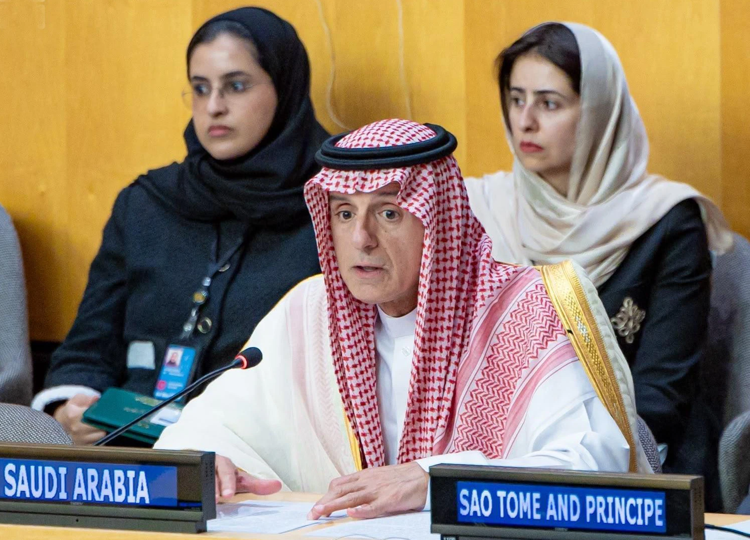 Diálogo é chave para a paz, estabilidade e coexistência, diz ministro saudita