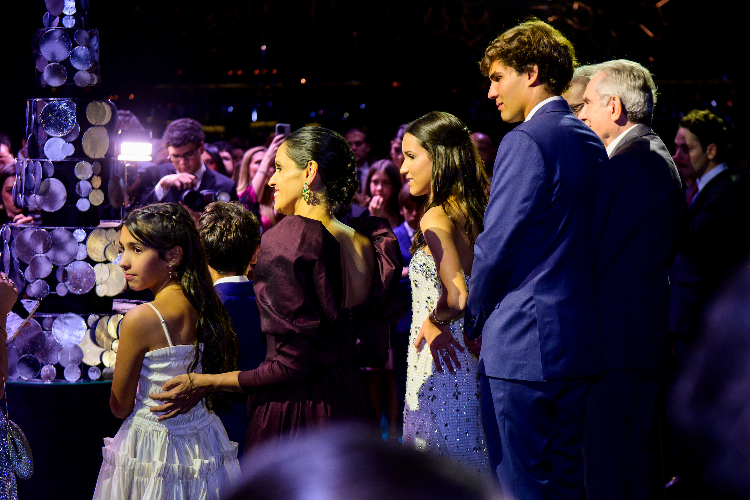 Ilca Maria Estevão exalta 15 anos da filha Marita em festa de gala