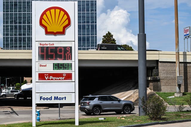 Most American gasoline is refined in America — none is refined in Russia