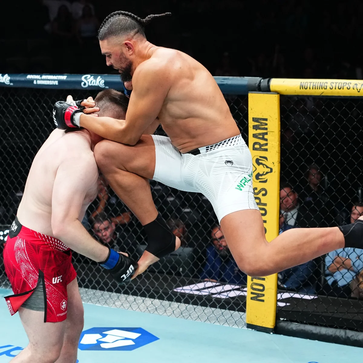 UFC 332: Johnny Walker fatura bônus de R$ 500 mil por nocaute