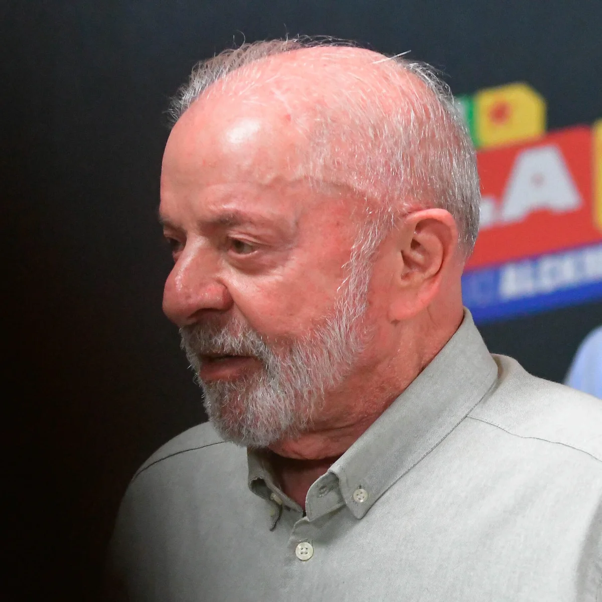 Lula volta a provocar Flávio sobre PEC da 6x1: "Pare de inventar lorota"