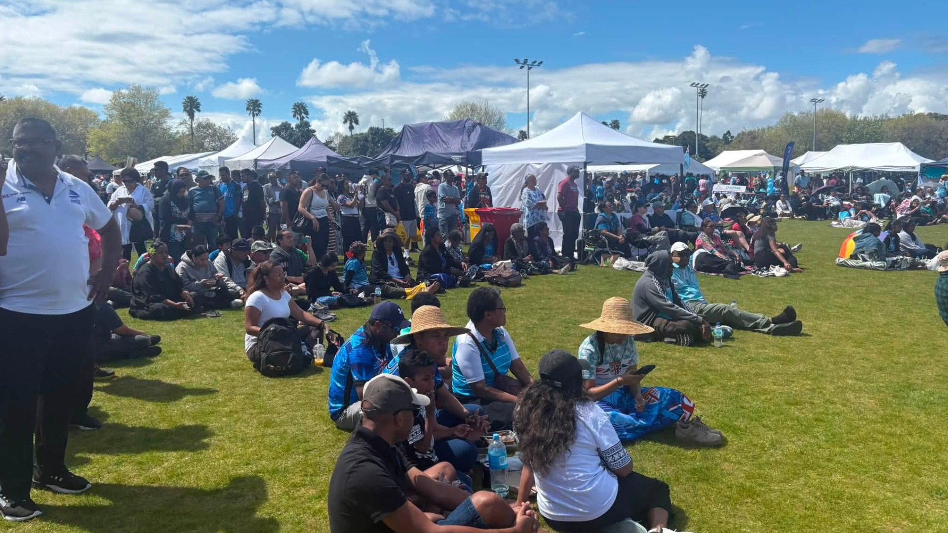 "As ilhas de Fiji não terminam em nossas costas; elas vivem onde nossos povos vivem" - Naivalurua.