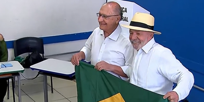 Lula vota em S&atilde;o Bernardo do Campo (SP) Foto: Repodu&ccedil;&atilde;o/GloboNews