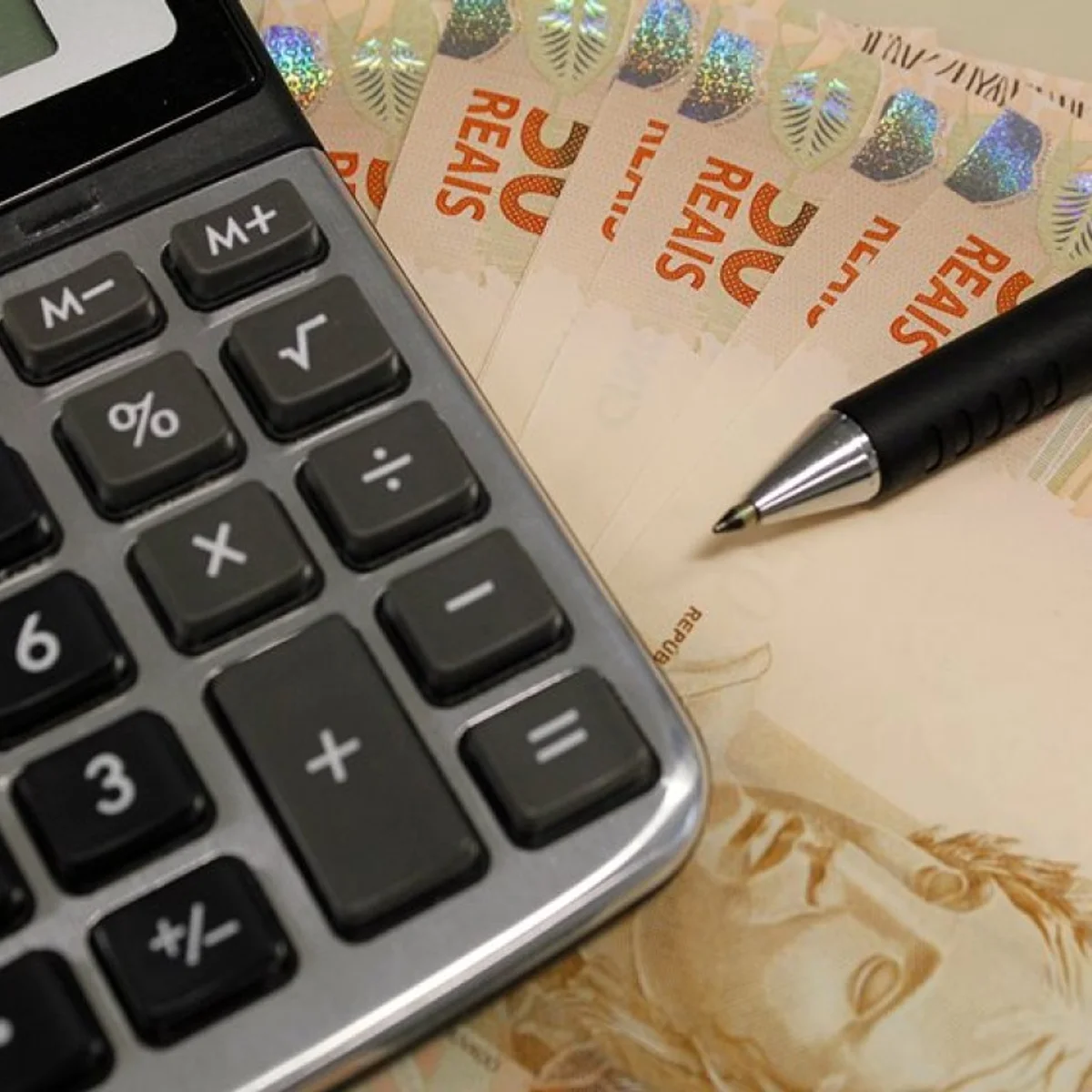 STJ autoriza penhora de salário para quitação de dívida civil