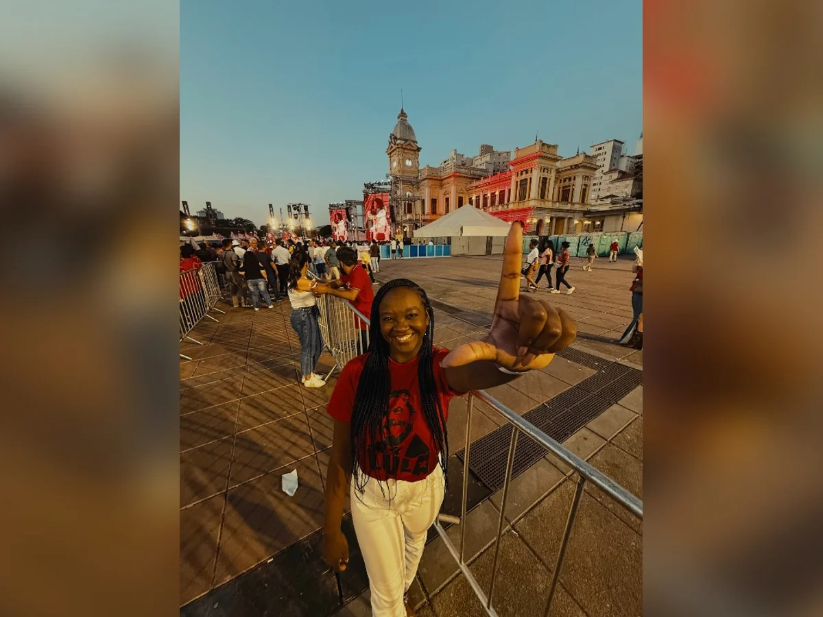 Mineira Ana Elisa e outros jovens eleitos falarão com Lula sobre estratégia