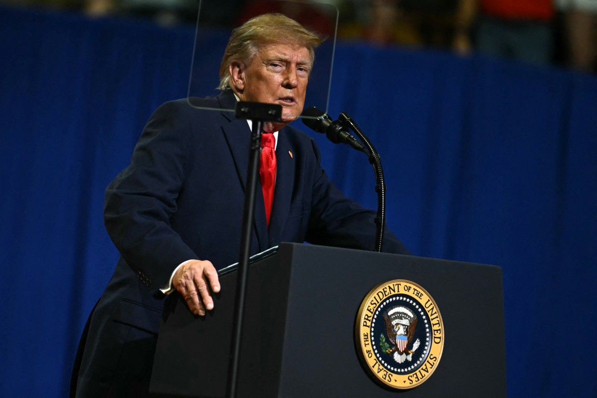 Trump diz que não acredita que a China e a Rússia estejam ajudando o Irã 'de forma alguma'