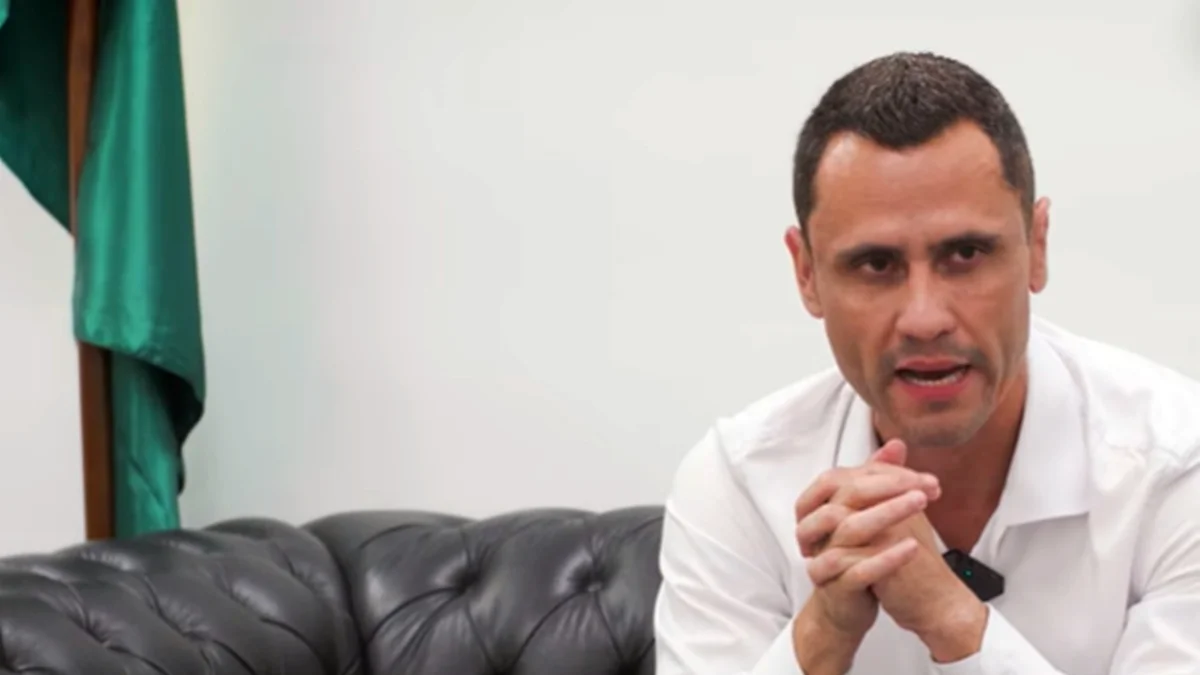 Eleito governador, Cleitinho quer continuar morando na própria casa em MG