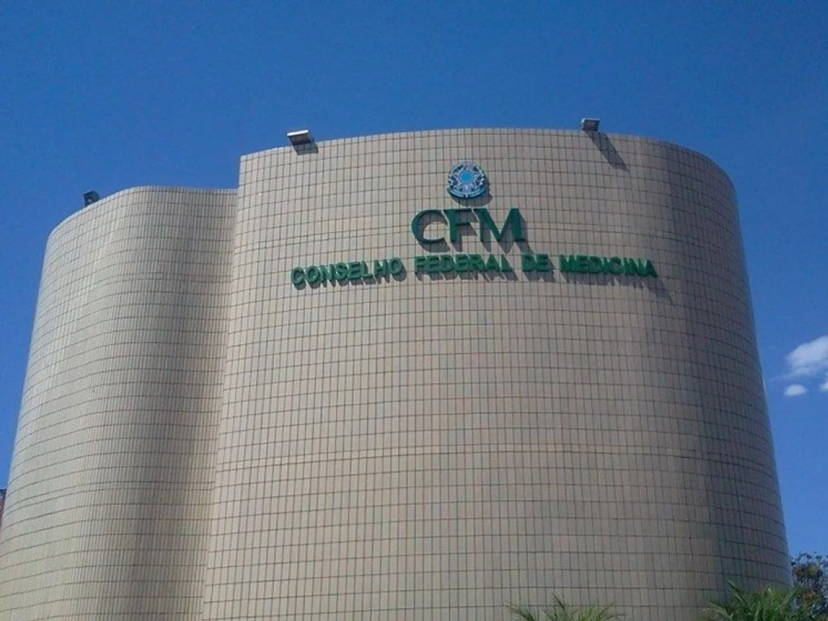 Comissão aprova "OAB da Medicina". Congresso tem até sexta para votar MP