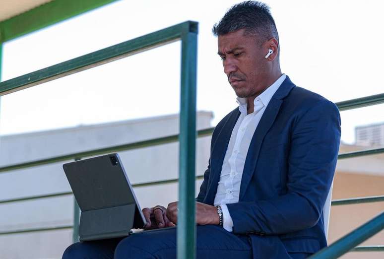Cruzeiro anuncia a contratação de Paulinho para diretoria de futebol