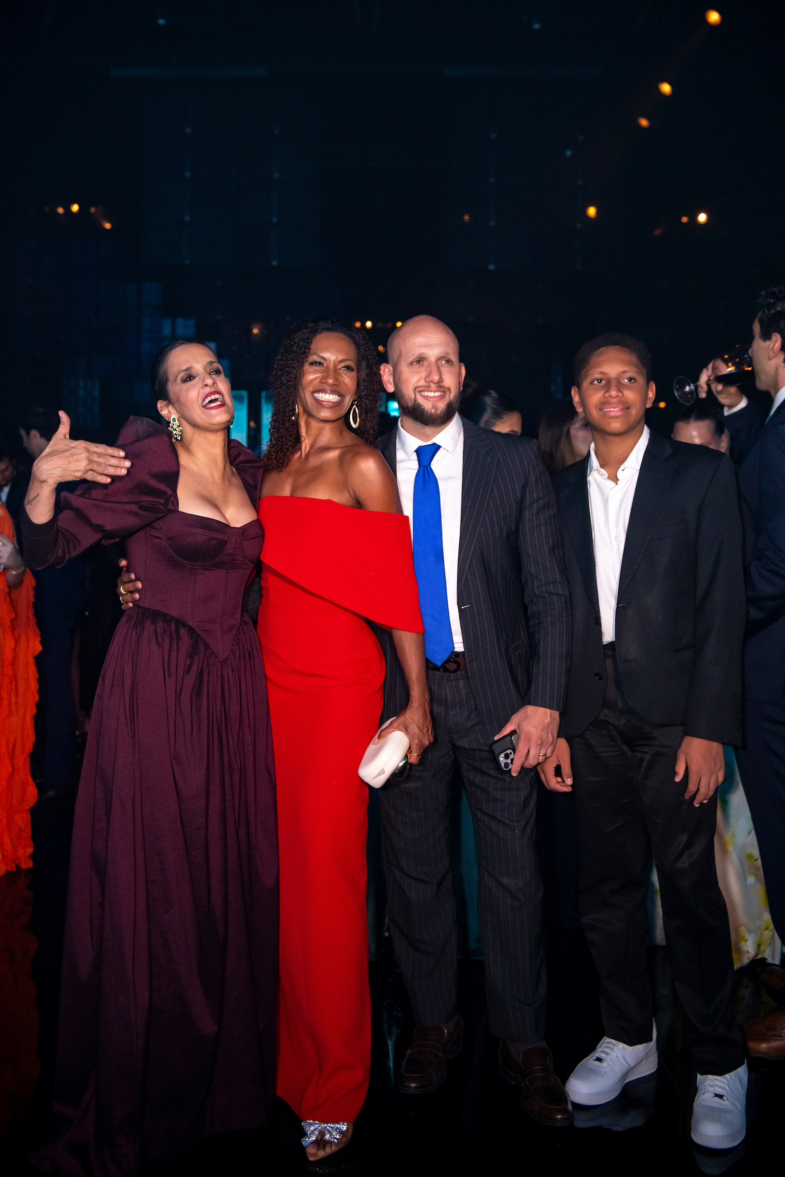 Ilca Maria Estevão exalta 15 anos da filha Marita em festa de gala