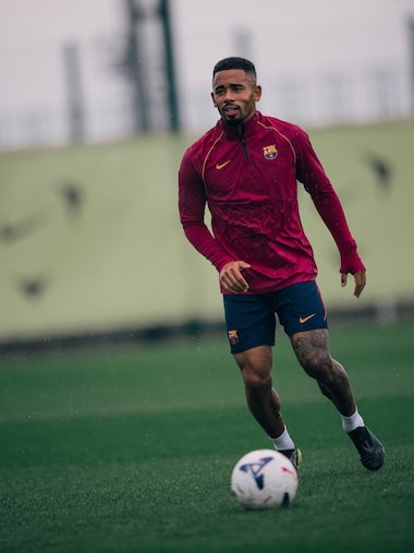 Gabriel Jesus revela que cogitava voltar ao Brasil e vê semelhanças entre Yamal e Neymar