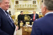 Zelensky propõe congelar frente de batalha como 1º passo para cessar-fogo - imagem 3