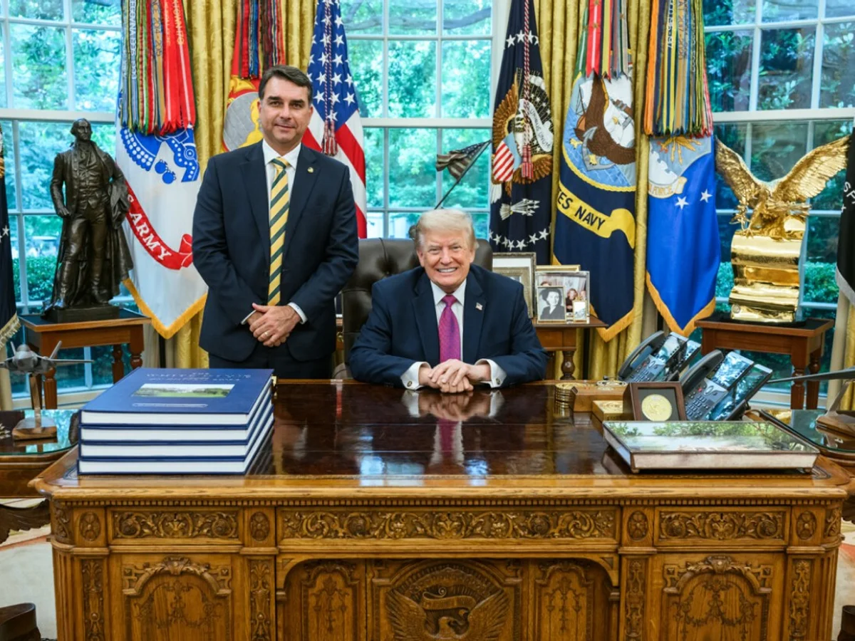 Flávio promete incluir Brasil no Escudo das Américas de Trump