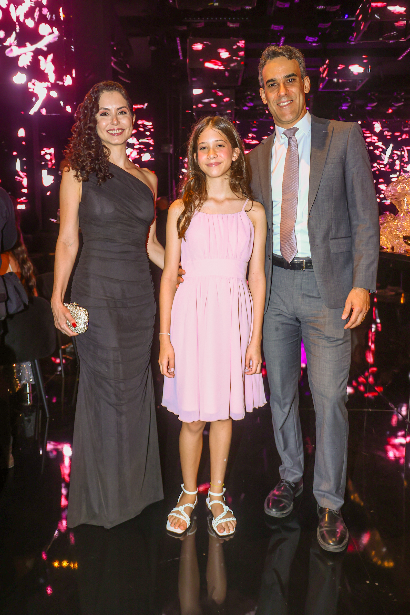 Ilca Maria Estevão exalta 15 anos da filha Marita em festa de gala