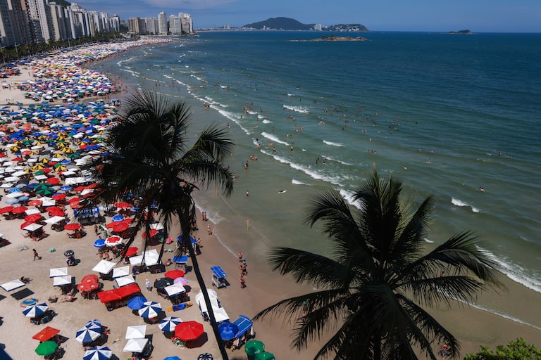Guarujá vai cobrar taxa de até R$ 145 para entrada de veículos de turistas; veja quando e como será