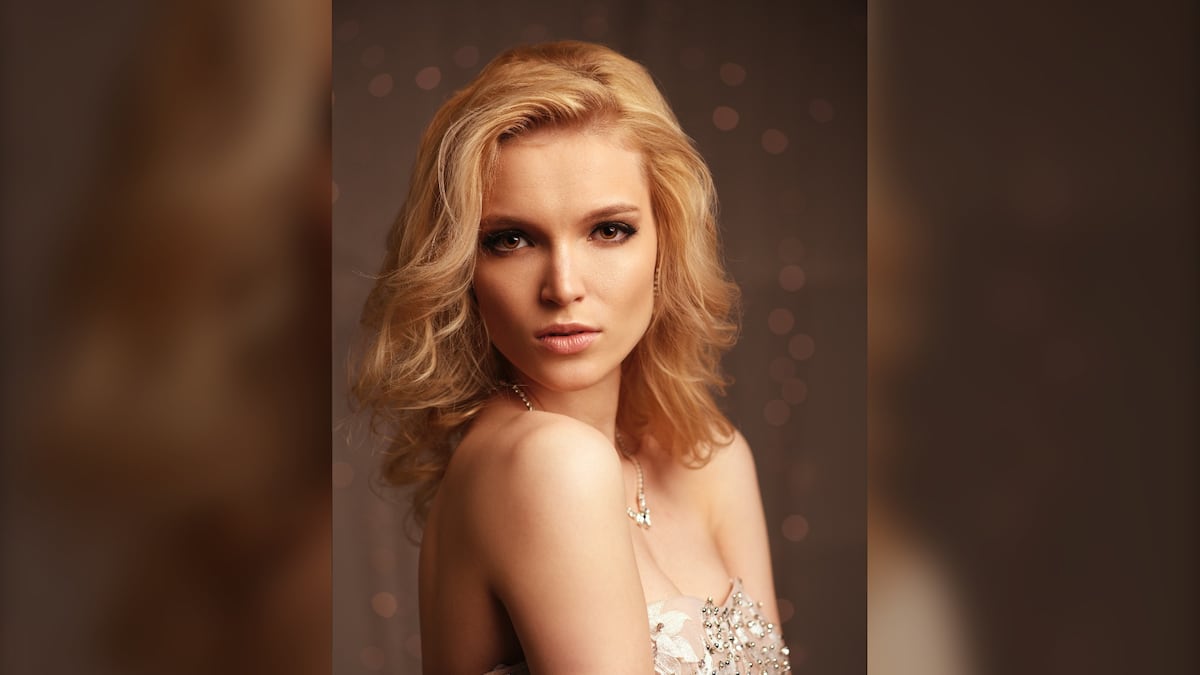 90s glamour shots wanted!