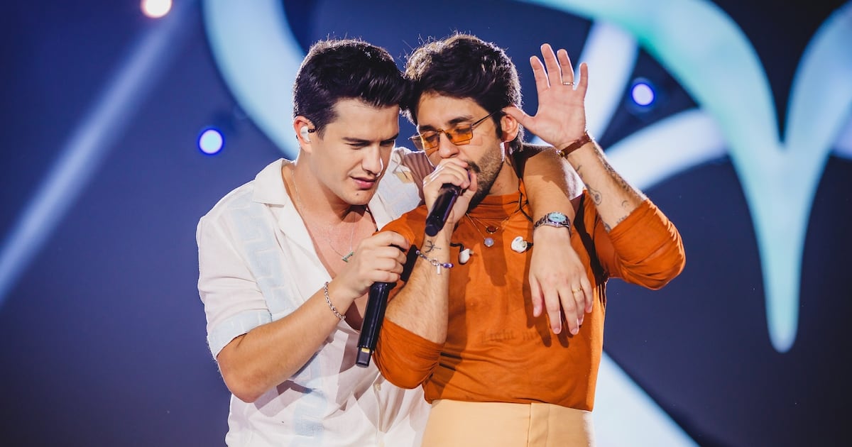 Música sertaneja viraliza e faz famosos revelarem seus perfumes favoritos; veja trend