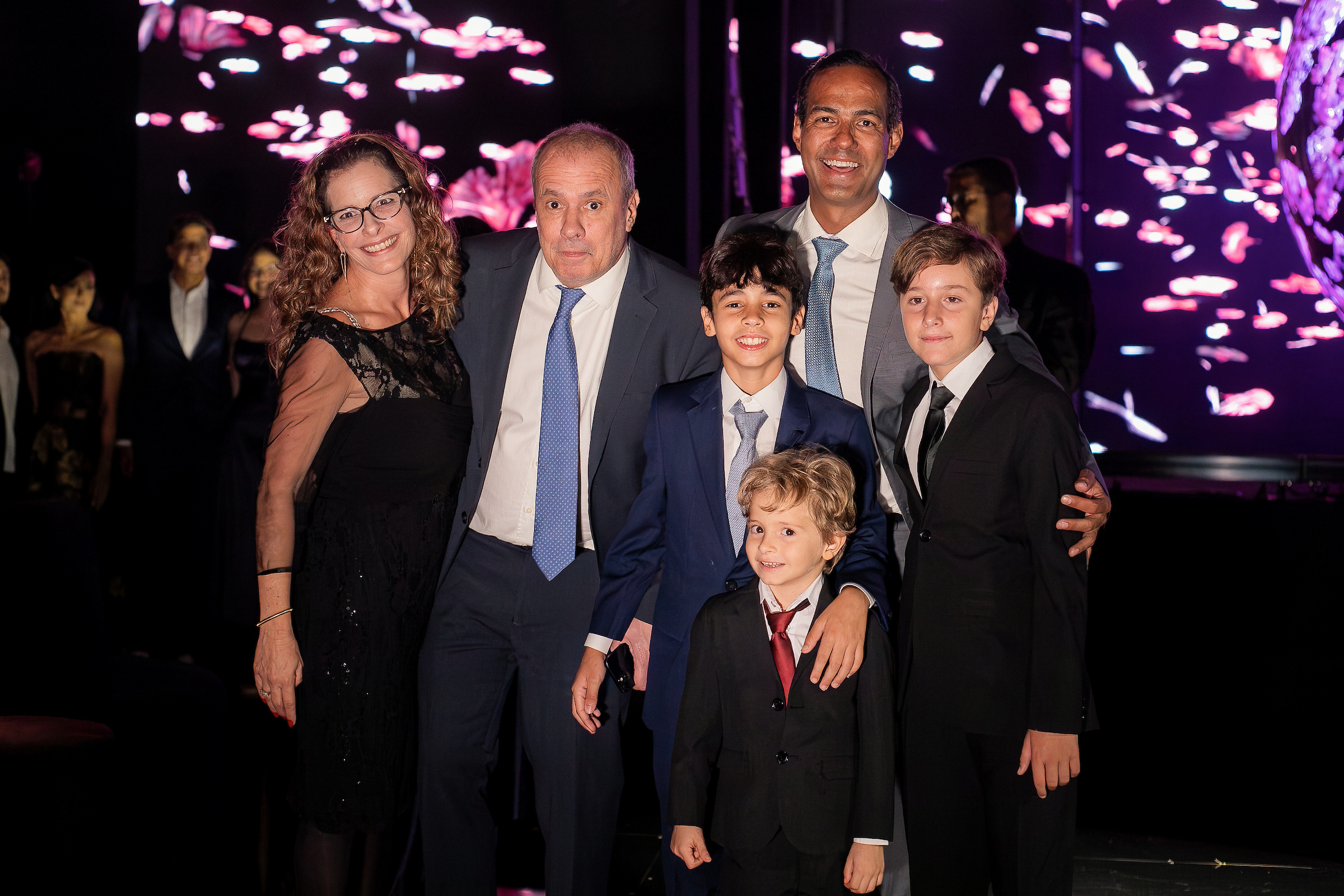 Ilca Maria Estevão exalta 15 anos da filha Marita em festa de gala