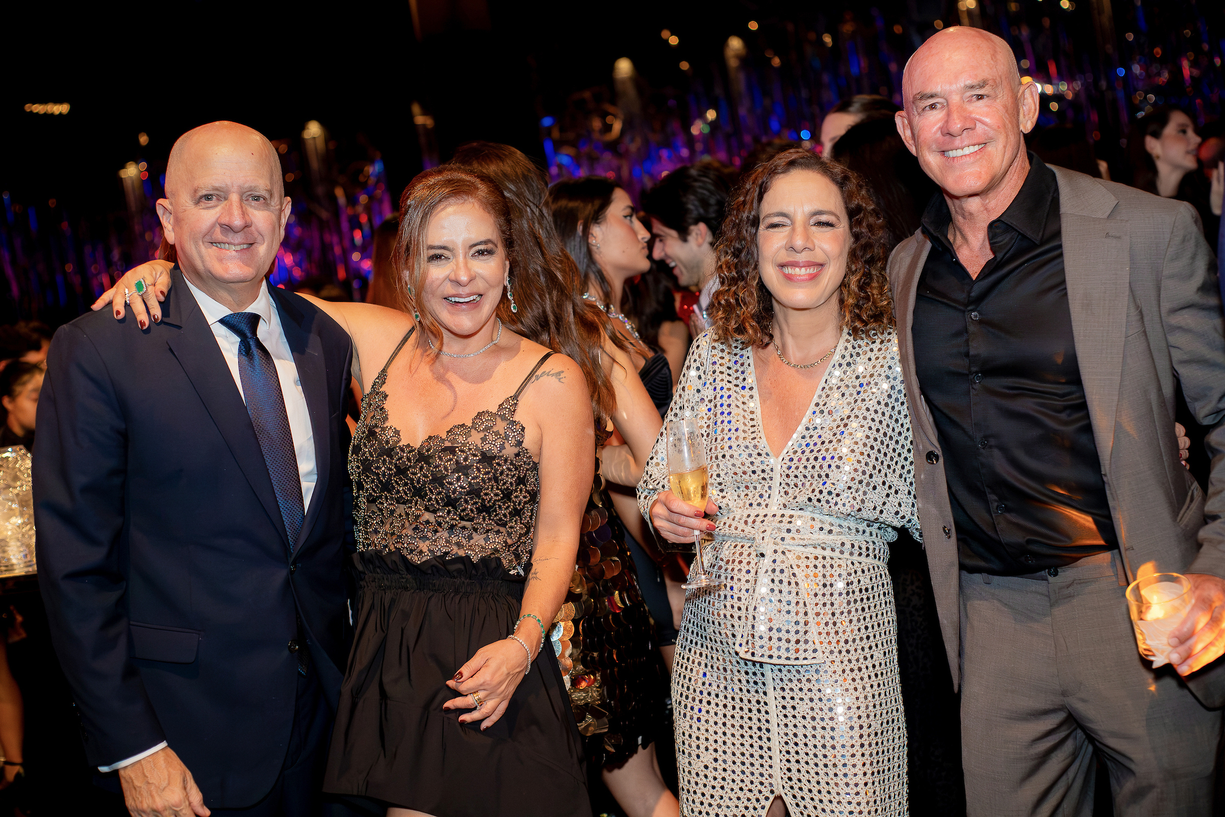 Ilca Maria Estevão exalta 15 anos da filha Marita em festa de gala