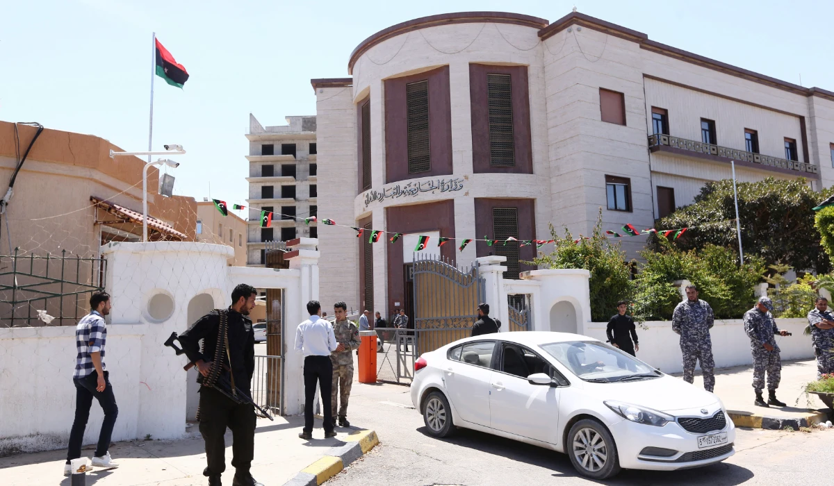 Sítio e bombardeio brutais dos Houthis impulsionam Taiz a um desastre humanitário