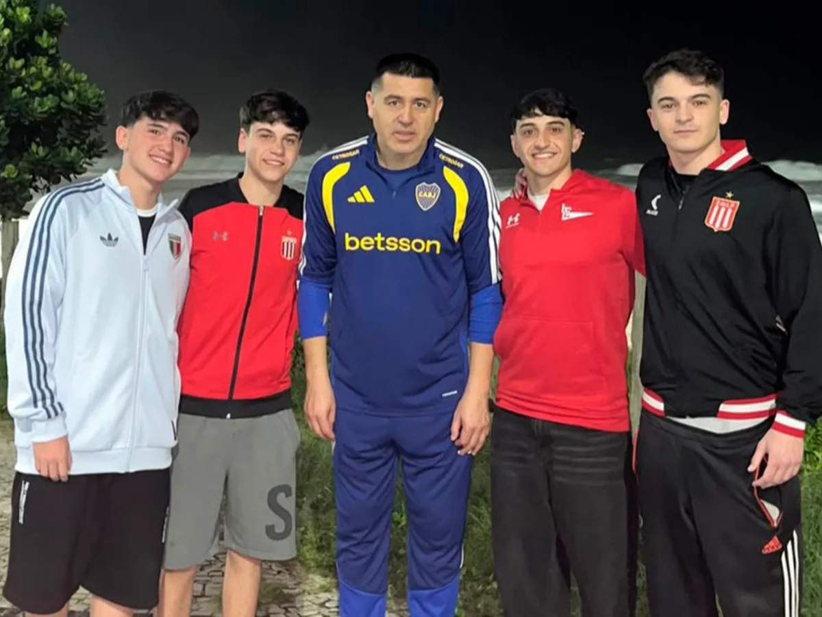 Presidente do Boca, Riquelme encontra torcedores do Estudiantes no Rio