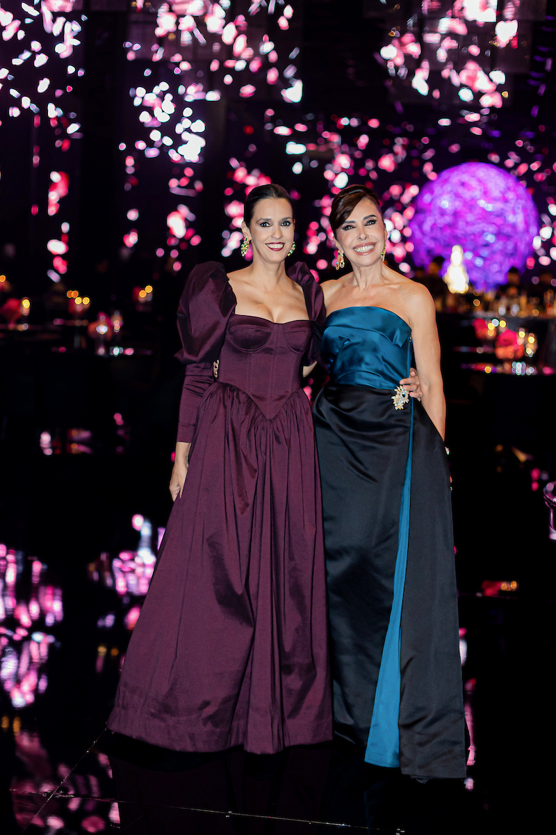 Ilca Maria Estevão exalta 15 anos da filha Marita em festa de gala