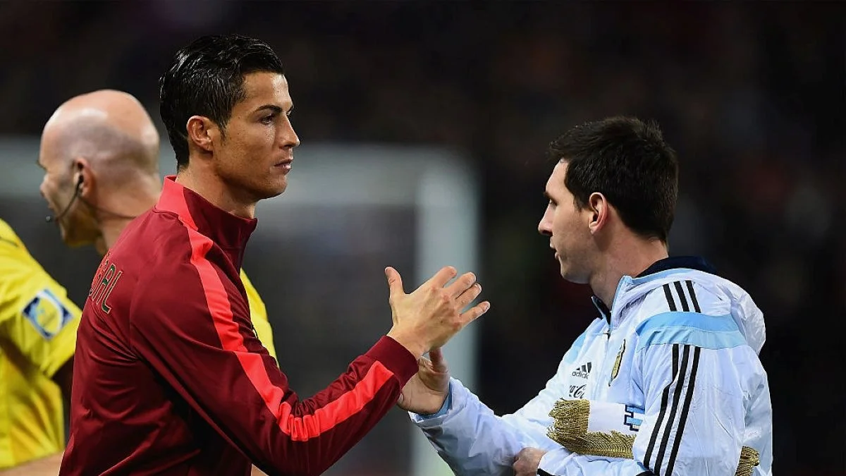 Cristiano Ronaldo exalta Messi após argentino se aposentar da Argentina