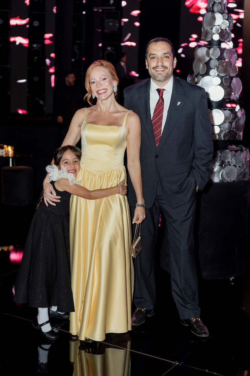 Ilca Maria Estevão exalta 15 anos da filha Marita em festa de gala