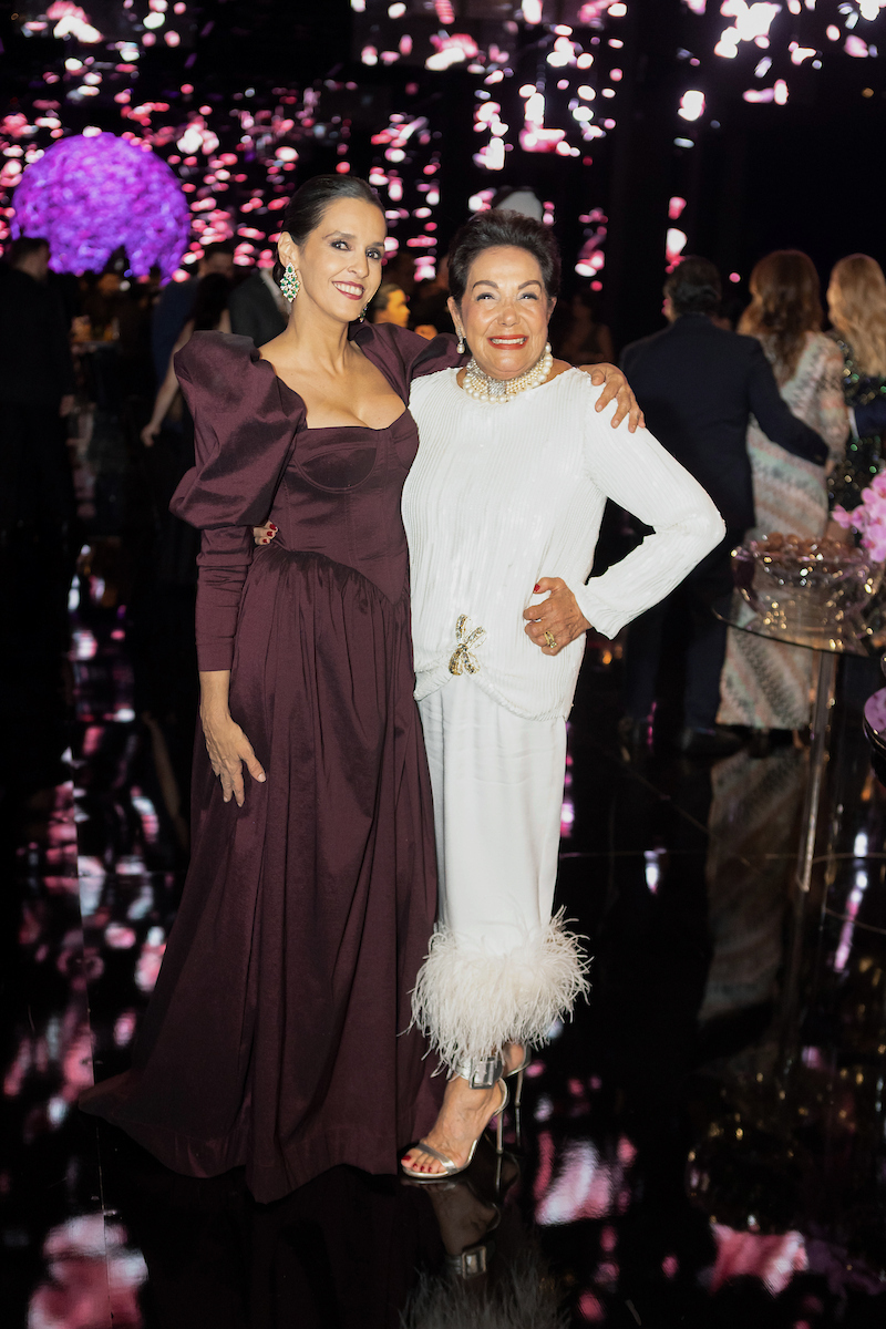 Ilca Maria Estevão exalta 15 anos da filha Marita em festa de gala